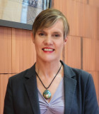Moira Lowe校长