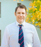 Nigel Barrett校长